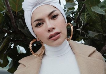 Unggah Foto Seksi Pamer Tato Punggung Usai Lepas Hijab, Penampilan Nikita Mirzani Curi Perhatian Netizen