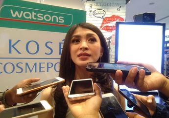 Siapa Sangka, Artis Cantik Donita Memilih Mandi Sebagai Me Time!