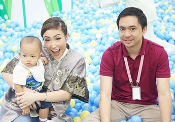 Sudah Naksir Ayu Dewi Sejak SMP, Begini Perlakuan Manis Regi Datau kepada Sang Istri Ketika Pesta BBQ