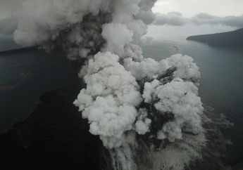 Status Gunung Anak Krakatau Berubah Jadi Siaga Level III, Warga Wajib Hindari Radius 5 Km