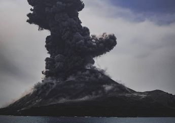 Waspadai Anak Krakatau, Ini 4 Jenis Status Gunung Berapi yang Wajib Kita Ketahui!