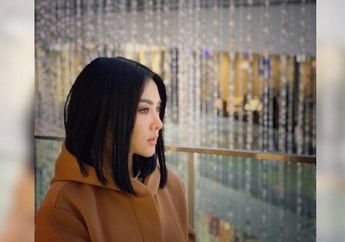 Syahrini Pamer Liburan Mewah di Luar Negeri, Menteri Senior Kabinet Jokowi Ini Malah Posting Jalan-jalan Bareng Cucu di Tempat yang Enggak Kita Sangka: Bahagia Itu Sederhana