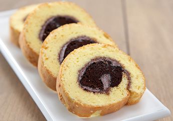 Resep Membuat Roll Cake Vanila Cokelat, Camilan Cantik Yang Bisa Kita Buat Bareng Buah Hati