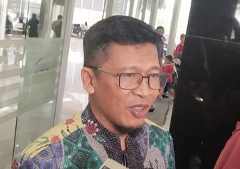 Tak Bisa Ngobrol Banyak, Aa Gym Hanya Peluk dan Cium Ustaz Arifin Ilham Saat Datang Menjenguk
