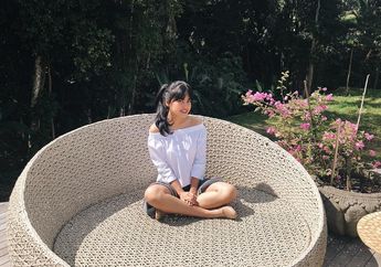 Jarang Terekspos, Berikut 7 Potret Anak Gadis Alya Rohali yang Jadi Mahasiswi UI!