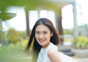 Baru 22 Tahun Sudah Menjanda, Artis Cantik Ini Curhat Pedihnya Dipecut Sapu oleh Mantan Suami Sampai Harus Kabur dari Rumah: Kami Berantem dan Dia Pecut Sampai Dahi Anak Gue Kena!
