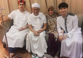 Kondisi Terkini Ustaz Arifin Ilham Pasca Jalani Perawatan di Malaysia, Tetap Semangat Tunaikan Shalat Subuh Berjamaah di Masjid