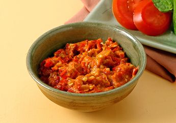 Resep Membuat Sambal Terasi yang Pedasnya Bikin Nagih!