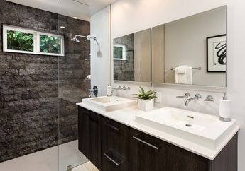 Cara Mudah Atas Kamar Mandi Tanpa Jendela, Biayanya Rp 350 Ribuan