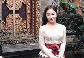 Gaya Manis Nikita Willy dengan Model Kebaya Bali yang Bisa Jadi Inspirasi!