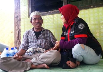 Sembuh dari Lumpuh, Pria Ini Berjalan Kaki dari Medan ke Banyuwangi Demi Menemui Sang Ibu