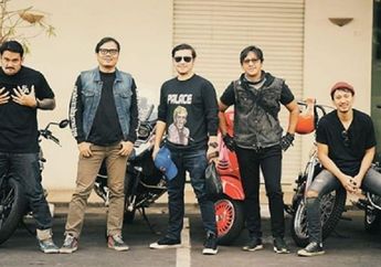 Tiga Hari Sebelum Cerai, Gading Marten Pamer Vespa Cari Teman Sunmori