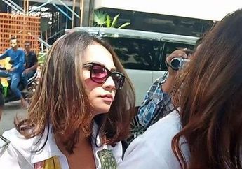 Vanessa Angel Ditahan Karena Penyebaran Foto dan Video Asusila, Polisi Tempatkan di Sel Khusus Polda Jatim