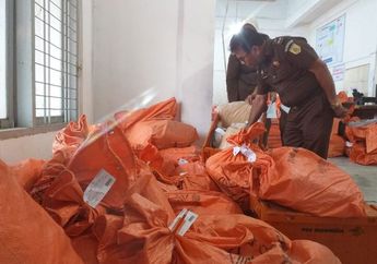 Deretan Foto Tabloid Indonesia Barokah yang Sudah Bikin Gempar