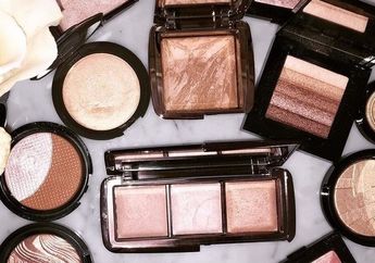 Pembawa Keberuntungan Zodiak! Pakai Makeup Item Ini di Bulan Juli 2019