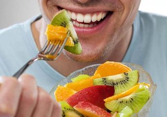 5 Kebiasaan Ini Merugikan Jika Dilakukan Setelah Makan, Jangan Dilupakan dan Diabaikan!