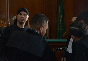 Ahmad Dhani Jalani Sidang Perdana Kasus "Vlog Idiot", Tak Ada Satupun Anggota Keluarga yang Datang Menemani