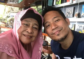 Kini Bergelimang Harta, Denny Cagur Ungkap Pernah Jualan Combro hingga Tak Diizinkan Berangkat Kuliah oleh Ibunya