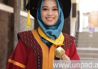 Bikin Skripsi Tema #2019GantiPresiden, Regita Anggia Raih IPK Sempurna!