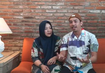 Awal Perkenalan Risa Sarawati dan Suami: Sama-sama Suka Bahas Dunia Gaib