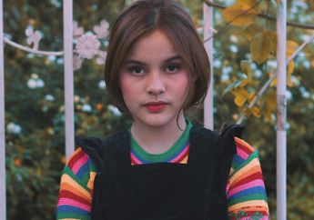 4 Gaya Simpel & Kece Ala Pacar Baru Endy Arfian, Safira Trisjaya dengan Outfit Stripes!