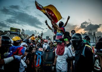 Sempat Jadi Negara Terkaya, Venezuela Jatuh Bangkrut Karena Terlalu Baik Pada Rakyatnya
