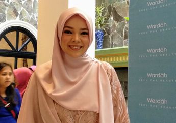Selalu Tampil Cantik, Dewi Sandra Ternyata Merasa Nyaman Tanpa Polesan Makeup
