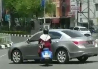 Emak-Emak Tersungkur Kelar Langgar Traffic Light, Bisa Dipenjara Loh