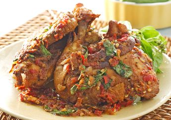 Resep Ayam Penyet yang Bikin Tambah Nasi, Ya Resep Ayam Goreng Sambal Penyet Kemangi Ini