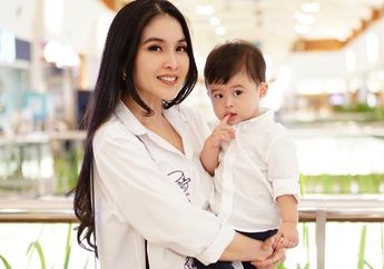Raphael Moeis Nangis Minta Minum, Sandra Dewi Justru Godai Sambil Tetawa Cekikian!