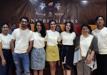 Perankan Teater Cinta Tak Pernah Sederhana, Reza Rahadian Kesulitan Hadapi Naskah dari Kumpulan Puisi