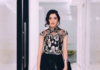 Kepoin Gaya Stand Out Ify Alyssa dengan 4 Dress Hitam Buat Kondangan!