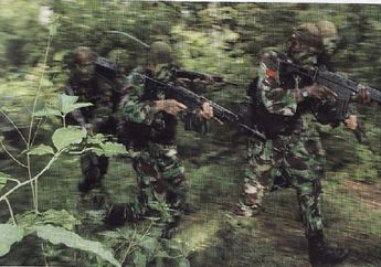 Pernah Terlibat dalam Pertempuran Sengit, Jenderal TNI Ini Kisahkan Bagaimana Dia Teteskan Air Mata Saat Berjumpa Kembali dengan Bekas Musuhnya