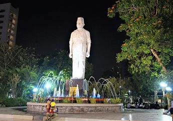 Wisata Kuliner di Taman Apsari, Surabaya, Dari Sedapnya Nasi Krengsengan Hingga Roti Khas India Kaya Rempah