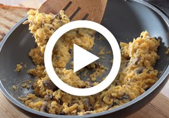 (Video) Resep Simple Scrambled Egg yang Wajib Dicoba Di Rumah!