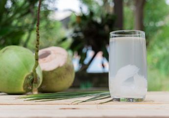 Bukannya Sehat Justru Berbahaya, Ingat Jangan Minum Air Kelapa Dalam 5 Kondisi Kesehatan Seperti Berikut Ini, Lebih Baik Dihindari