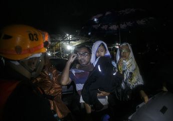 Seruan Pasrah Korban Banjir di Bantul Yogyakarta yang Rumahnya Terendam Air Setinggi Orang Dewasa: Sudah, Tinggalkan Saja Dulu Nggak Apa-apa..
