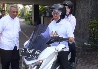 Pakai Skutik, Gubernur Khofifah Bocengin Arumi Bachsin Sampai Madura