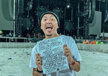 Foto Bareng Patung Pinokio, Ananda Omesh: Jangan Suka Bohong, Nanti Hidungnya Manjang!