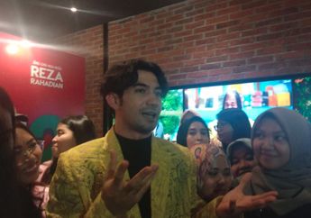 Reza Rahadian Senang My Stupid Boss 2 Dikemas Lebih Fresh