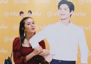Hadiri Fan Meeting Park Bo Gum, Beby Tsabina Tunjukkan Antusiasnya