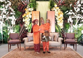 Mewah Bak Acara Pernikahan, Begini Penampilan Para Seleb di Acara 7 Bulanan Sarwendah!