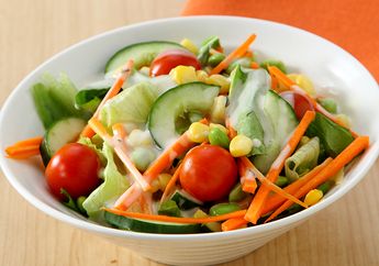 Resep Salad Caesar Cuka Apel Praktis, Kenyangnya Dapat, Sehat Apalagi
