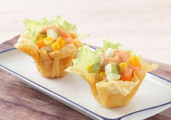 Resep Salad Campur Mangkuk Pangsit Enak, Camilan Nikmat yang Tak Bikin Gendut