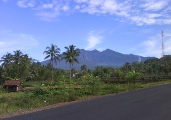 Selain Bikin Pilek, Ternyata Debu Gunung Galunggung Ada Manfaatnya