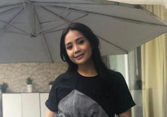 Hangout Bareng Mantan Pacar Raffi Ahmad, Nagita Slavina Tampil Cantik Kenakan Anting Seharga Fantastis!