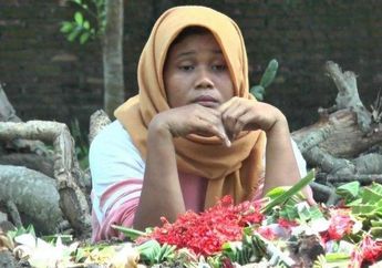 Masih Belum Rela dengan Kepergian Sang Putri, Inilah Alasan Mussahana Tidur di Kuburan