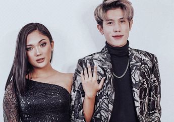 Pergoki Julian Jacob Beri Bunga Untuk Wanita Lain, Marion Jola: Ini Toh Pembalasanmu?