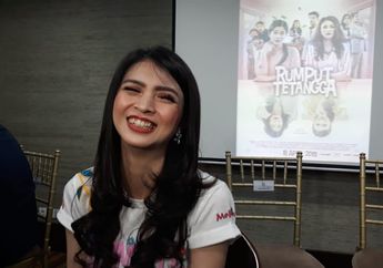 Perdana Main Film Pasca Melahirkan, Donita Kesusahan di Jam Kerja