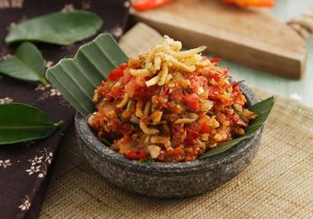 Resep Sambal Bawang Bakar Enak Ini Mantap dengan Taburan Teri Nasi
